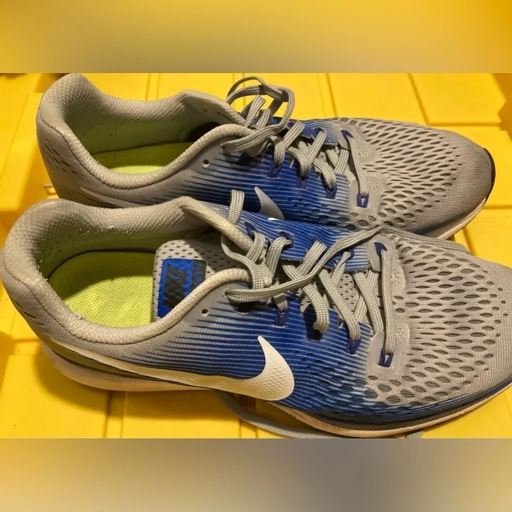 Nike Zoom‎ Men’s Size 10.5 Blue/Gray Shoes